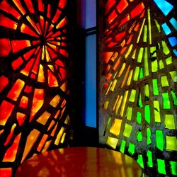 Coral Del Mar - Stained glass wall decor in the bar lounge