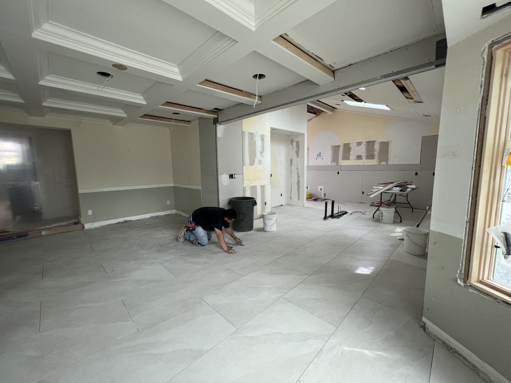 Slide of Select Home Builders