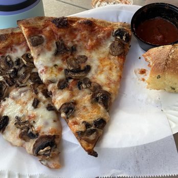 Bongiorno's - Pizza Near Me - Solana Beach, California Bongiorno's - Pizza Near Me - Solana Beach, California