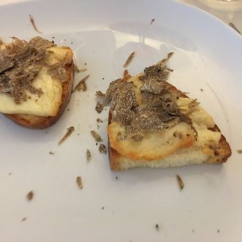 Malborghetto - Crostini mit peccorino und Trüffel - Tuscan Near Me - Lecchi in Chianti, SI