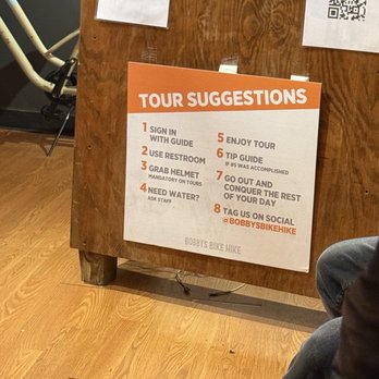 Bobby's Bike Hike - Chicago - Inside - Walking Tours Near Me - Chicago, Illinois