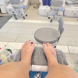 Amazing toes
