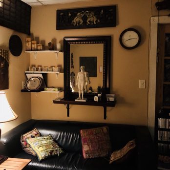 Brian's Acupressure-Massage - Massage Therapy Near Me - Carson, California
