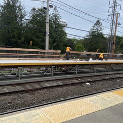 LIRR - Hampton Bays Station
