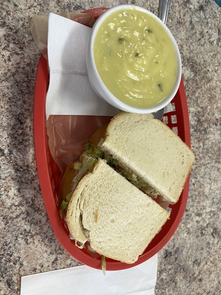 LINDA’S SOUP CAFE Updated August 2024 36 Photos & 58 Reviews 1812
