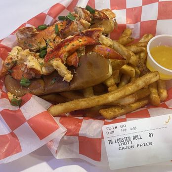 Angry Crab Shack - Two Twin Lobster Rolls - Seafood Near Me - Atascocita, Texas