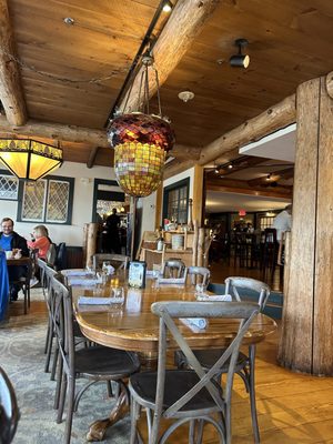 Lakehouse Grille by null