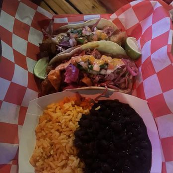 Draught Industries - Pescado tacos - Beer Bar Near Me - Beacon, New York