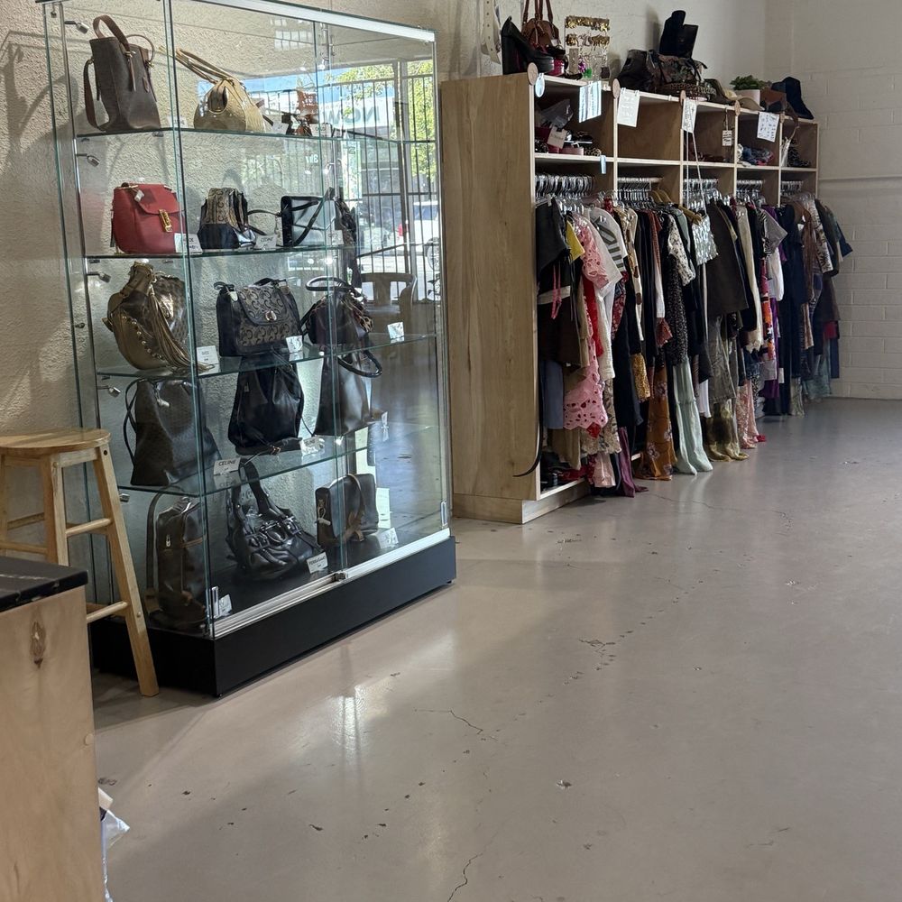 Republic Goods - Designer bags in case - Thrift Stores Near Me - Las Vegas, Nevada Republic Goods - Designer bags in case - Thrift Stores Near Me - Las Vegas, Nevada