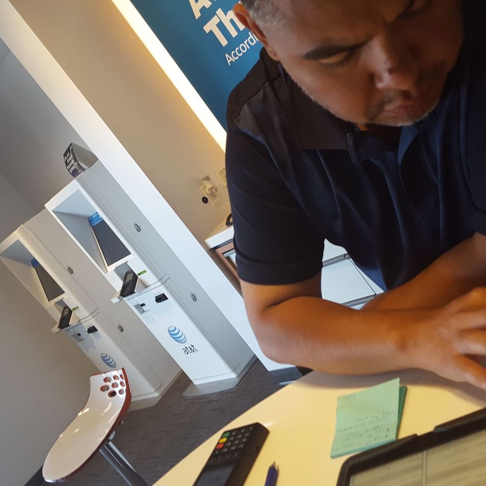 AT&T Store - A$$hole jerk - Mobile Phones Near Me - Modesto, California AT&T Store - A$$hole jerk - Mobile Phones Near Me - Modesto, California