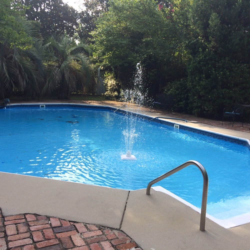 The Madison House - Pool - Bed & Breakfast Near Me - Whiteville, North Carolina The Madison House - Pool - Bed & Breakfast Near Me - Whiteville, North Carolina
