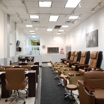 Lavish Nail Spa - Nail Salons Near Me - Holland, Michigan Lavish Nail Spa - Nail Salons Near Me - Holland, Michigan