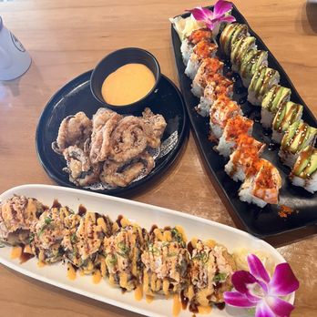 365 Sushi - Fried Calamari, 365 Roll, Caterpillar Roll, Mt.Hood Roll - Sushi Bars Near Me - Portland, Oregon 365 Sushi - Fried Calamari, 365 Roll, Caterpillar Roll, Mt.Hood Roll - Sushi Bars Near Me - Portland, Oregon