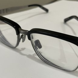 Great craftsmanship of the lens. My glasses is now completed Great craftsmanship of the lens. My glasses is now completed