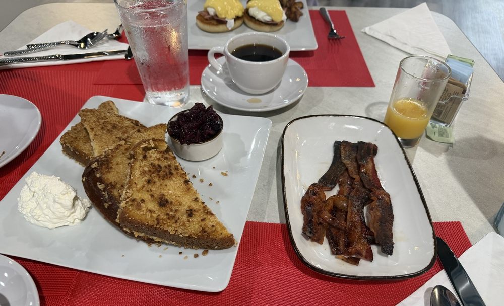 Two Chefs Market & Bistro Logo