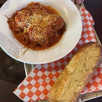 Ennio's Pasta House - Meatballs were delicious! - Italian Near Me - Kitchener, Ontario Ennio's Pasta House - Meatballs were delicious! - Italian Near Me - Kitchener, Ontario