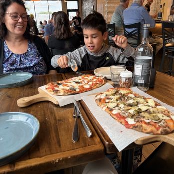 Munno - Pizza Near Me - Chicago, Illinois Munno - Pizza Near Me - Chicago, Illinois