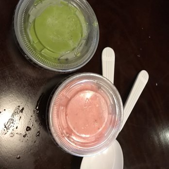 Sake 2 Me Sushi - Green tea & strawberry ice cream - Sushi Bars Near Me - Simi Valley, California