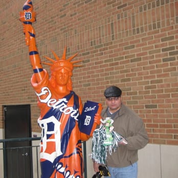Comerica Park - Stadiums & Arenas Near Me - Detroit, Michigan Comerica Park - Stadiums & Arenas Near Me - Detroit, Michigan