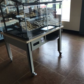 Artisan Bakery - Display cakes for mini cookies - Patisserie/Cake Shop Near Me - Indianapolis, Indiana