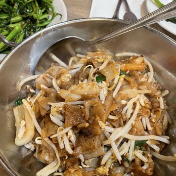 IPOH Garden Malaysian Cuisine - NR01. Char Koay Teow - Malaysian Near Me - Millbrae, California IPOH Garden Malaysian Cuisine - NR01. Char Koay Teow - Malaysian Near Me - Millbrae, California