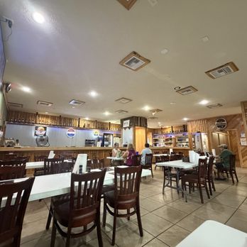 Crystal River Smokehouse & Grill - Dining room - Smokehouse Near Me - Crystal River, Florida Crystal River Smokehouse & Grill - Dining room - Smokehouse Near Me - Crystal River, Florida