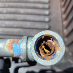 California Delta Mechanical Inc. - Thermal expansion tank end of connection (VERY BLOCKED) after only 3 years!!!