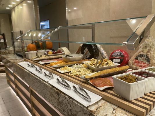 Toucan Charlie's Buffet & Grille by null