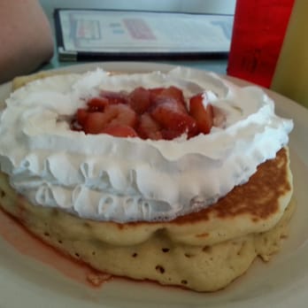 Dots Diner - Williams Blvd. - Strawberry & Cream pancake - Diners Near Me - Kenner, Louisiana