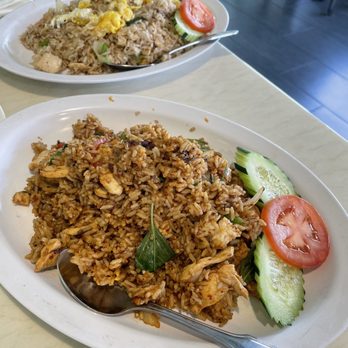 Elephant Thai Kitchen - Spicy fried rice in the front and mild fried rice in the back - Thai Near Me - Long Beach, California