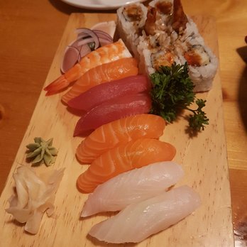 Dai Ichi Sushi Restaurant - Lunch premium sushi platter - Sushi Bars Near Me - Mississauga, Ontario Dai Ichi Sushi Restaurant - Lunch premium sushi platter - Sushi Bars Near Me - Mississauga, Ontario