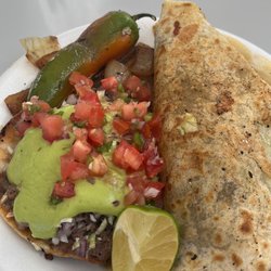 Quesadilla y un vampiro con asientos!!