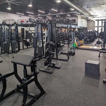 Titan Fitness - Gyms Near Me - Pekin, Illinois