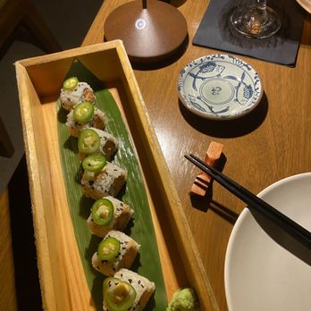 Azabu - Spicy Tuna Roll - Sushi Bars Near Me - Miami Beach, Florida Azabu - Spicy Tuna Roll - Sushi Bars Near Me - Miami Beach, Florida