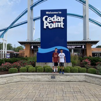 Cedar Point - Cedar point sign with Des Nuts - Amusement Parks Near Me - Sandusky, Ohio