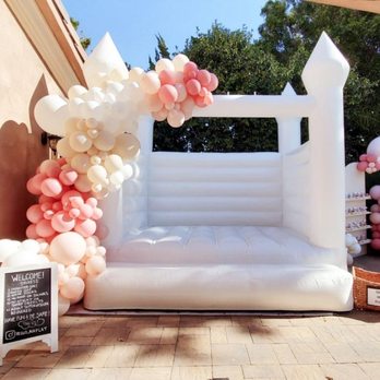 Hello Airplay - LOVED it ! I love the color block balloons and they nailed it ! - Bounce House Rentals Near Me Hello Airplay - LOVED it ! I love the color block balloons and they nailed it ! - Bounce House Rentals Near Me