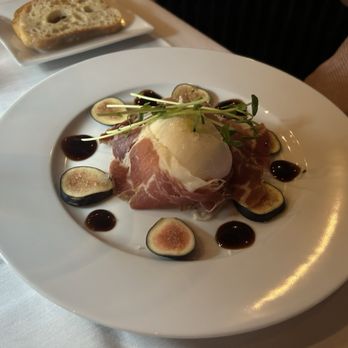 Page Sag Harbor - Handmade Burrata - New American Near Me - Sag Harbor, New York