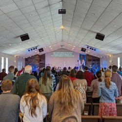 Friendship Community Baptist Church - Church on Sunday is always packed