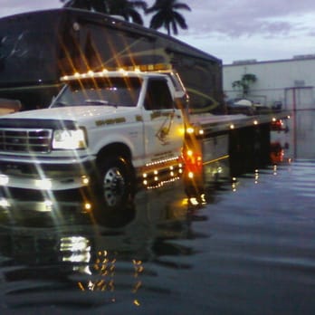 A Speedy Towing Service - Towing Near Me - Dania, Florida A Speedy Towing Service - Towing Near Me - Dania, Florida