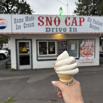 Sno Cap Ice Cream - Small 1/2 & 1/2! - Ice Cream & Frozen Yogurt Near Me - Sisters, Oregon Sno Cap Ice Cream - Small 1/2 & 1/2! - Ice Cream & Frozen Yogurt Near Me - Sisters, Oregon