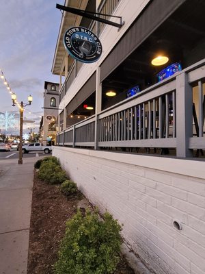 THE VIBE LIVE MUSIC VENUE by null