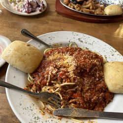 Wiz's Eatery 2.0 - Stuffed Peppers over spaghetti noodles! Enough fot two people.