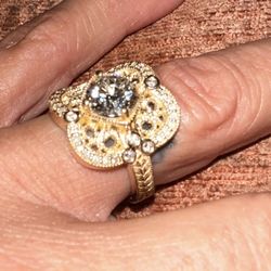 Diamond Concepts - Custom antique looking ring