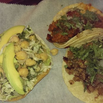 Totopos - Vegan chickpea salad tostada ($4.50), vegan soyrizo & vegan soy meat tacos ($2). Tostada too lime-y, soyrizo okay, soy meat awesome. Fresh. - Mexican Near Me - Naperville, Illinois