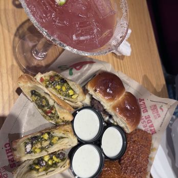 Chili's - Triple Dipper: Sliders, Southwestern Eggrolls, and Nashville Hot Mozz - Bars Near Me - Lewisville, Texas Chili's - Triple Dipper: Sliders, Southwestern Eggrolls, and Nashville Hot Mozz - Bars Near Me - Lewisville, Texas