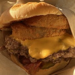 Backyard Kitchen - The Ringer burger