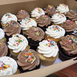 The French Bakery - Butter Cupcake