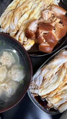 Lee’s Kitchen Noodle & Rice U Dub by null