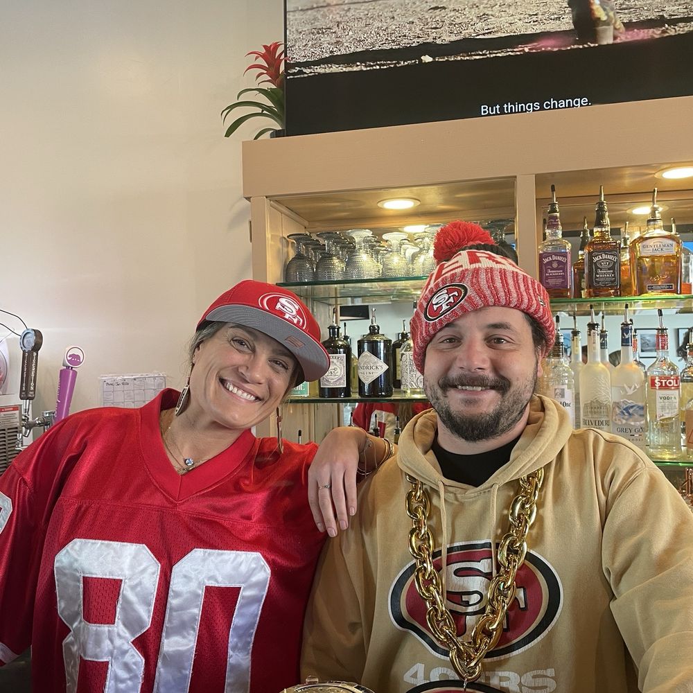 Best bartenders ever! Best bartenders ever!