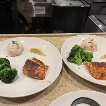 Applebee's Grill + Bar - American Near Me - Cedar City, Utah